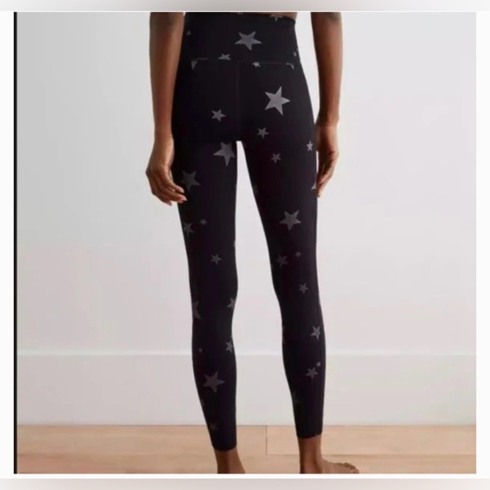 Black Star Pattern Leggings - Picture 2 of 7